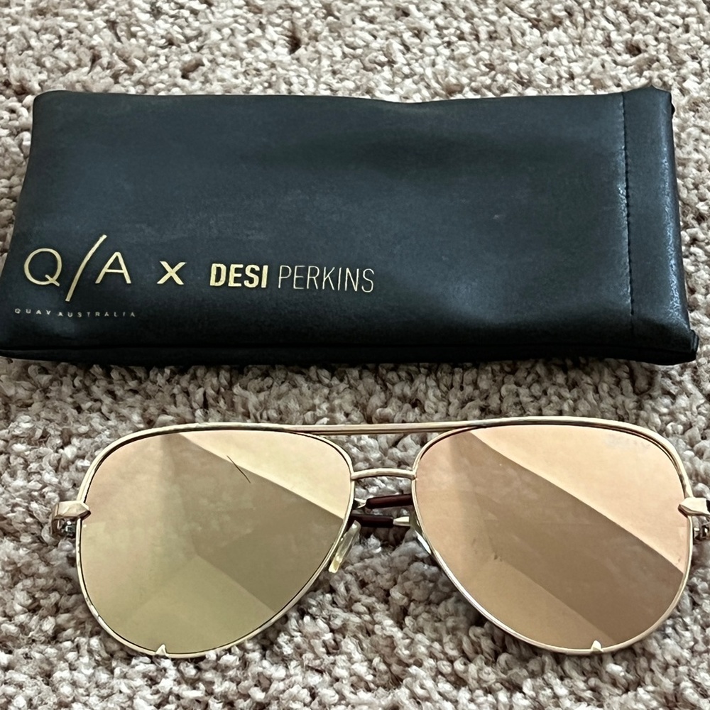 Quay high key sunnies - gold
